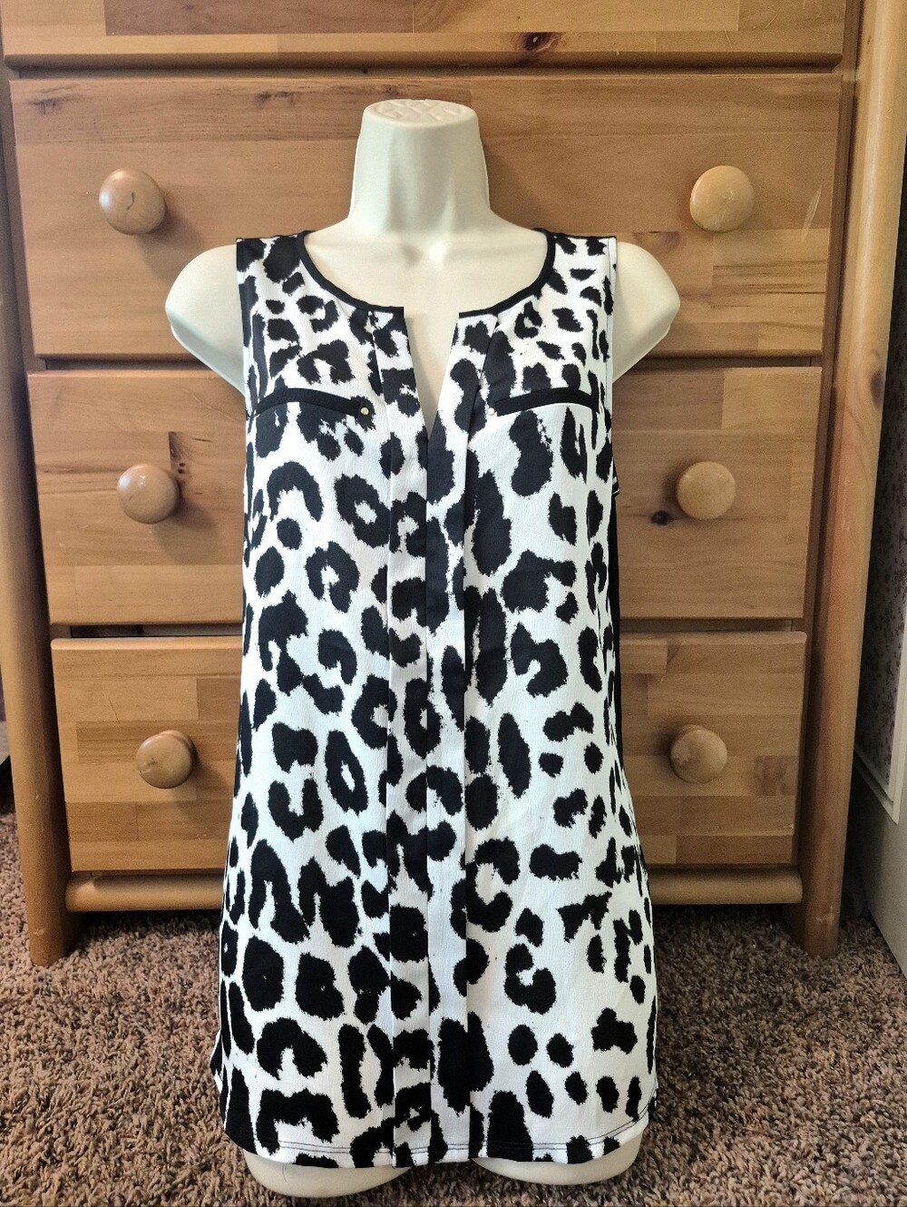 NWT Express Black and White Leopard-Print Sleeveless Top Size M